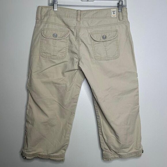 Vintage Y2K 2000s Levi's cream cargo capri pants - Picture 7 of 8